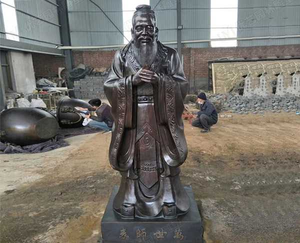 玻璃鋼雕塑制作出仿銅效果的步驟是什么呢？