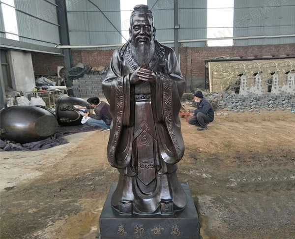 玻璃鋼雕塑制作出仿銅雕塑效果的步驟是什么呢？