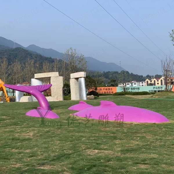 小區(qū)景觀雕塑規(guī)劃時要注意什么呢？